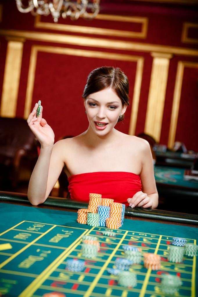 Responsible mobile gaming reminders beside 5050 bd app interface cards